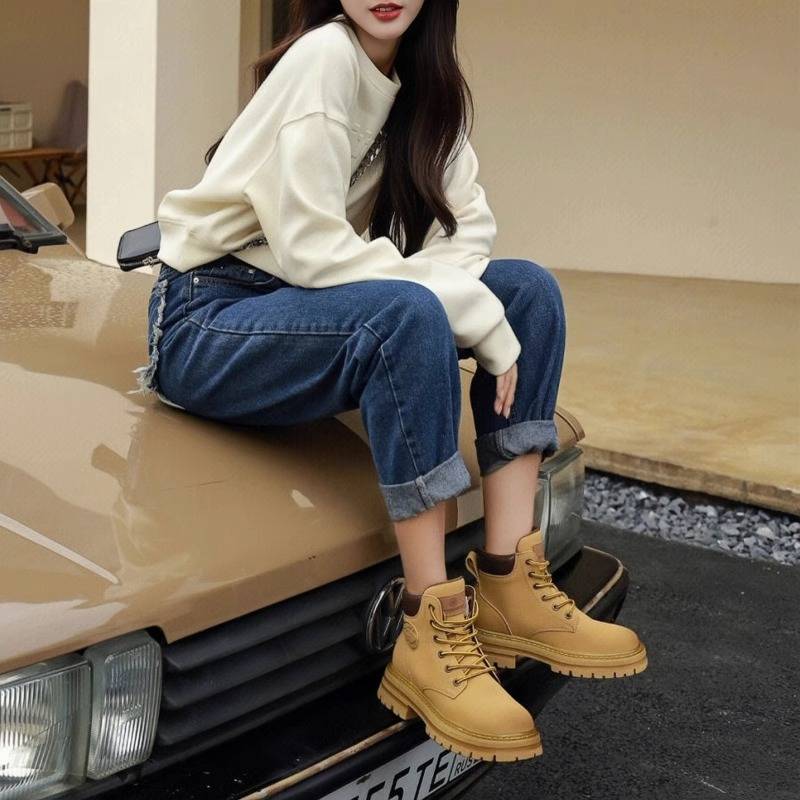 Greater Northwest Xinjiang Tibet Prairie Sichuan West Tourism Piece in Western denim boots desert mountaineering leather Martin boots