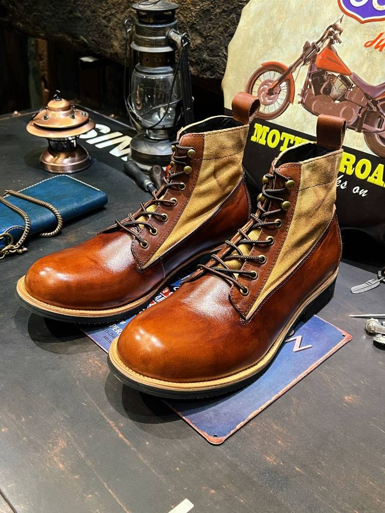 Ami's retro-skinners' shoe-shoe-shoes for the Martin Boots Girl