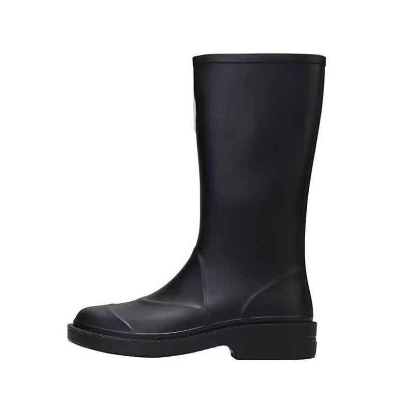 Trending Xiaoxiangfeng Boots Women's New Fashion Rain Booth Female Anti -Skid Water Boots Black Black Black Middle Rain Boots