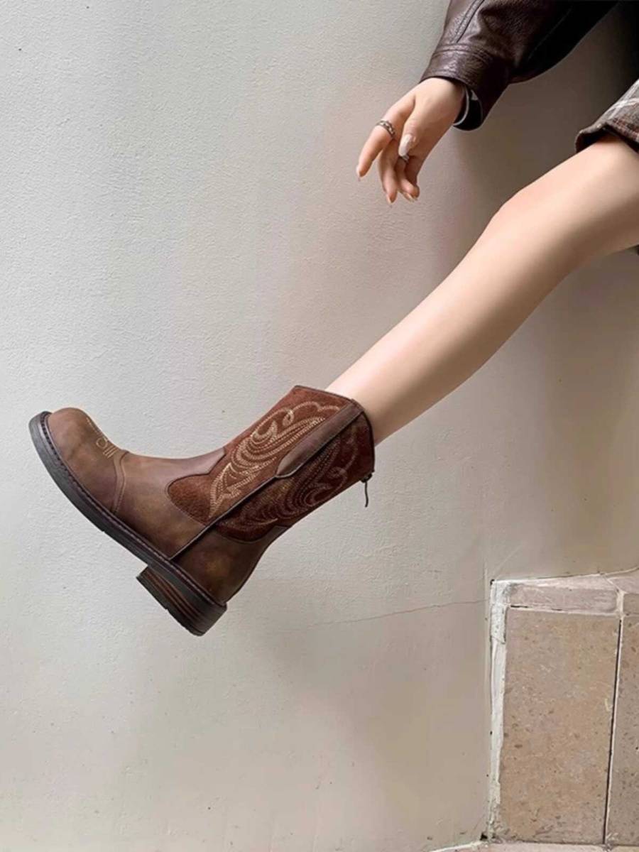 The Deer's Leung Nai Liang is back in time to embroidery the West U.S. Knight's Boots and Short Boots, Martin's Boots for Summer