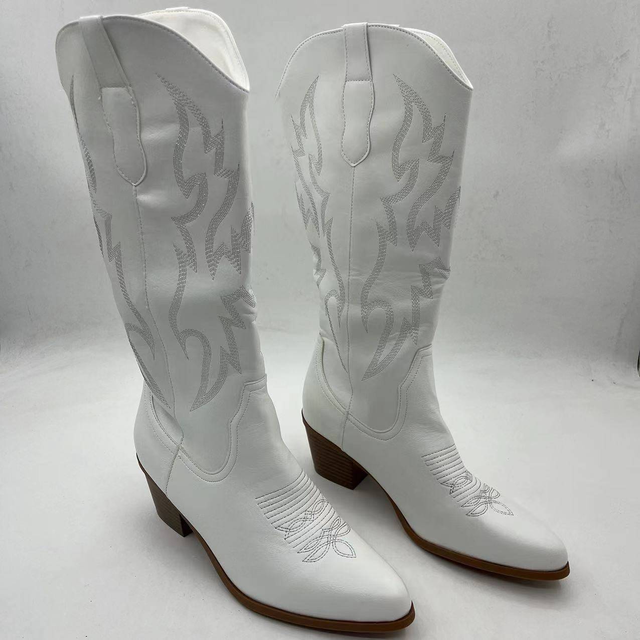 Western cowboy embroidered short boots, colorful spring and autumn omemar knight boots with a long barrel full of boots for women
