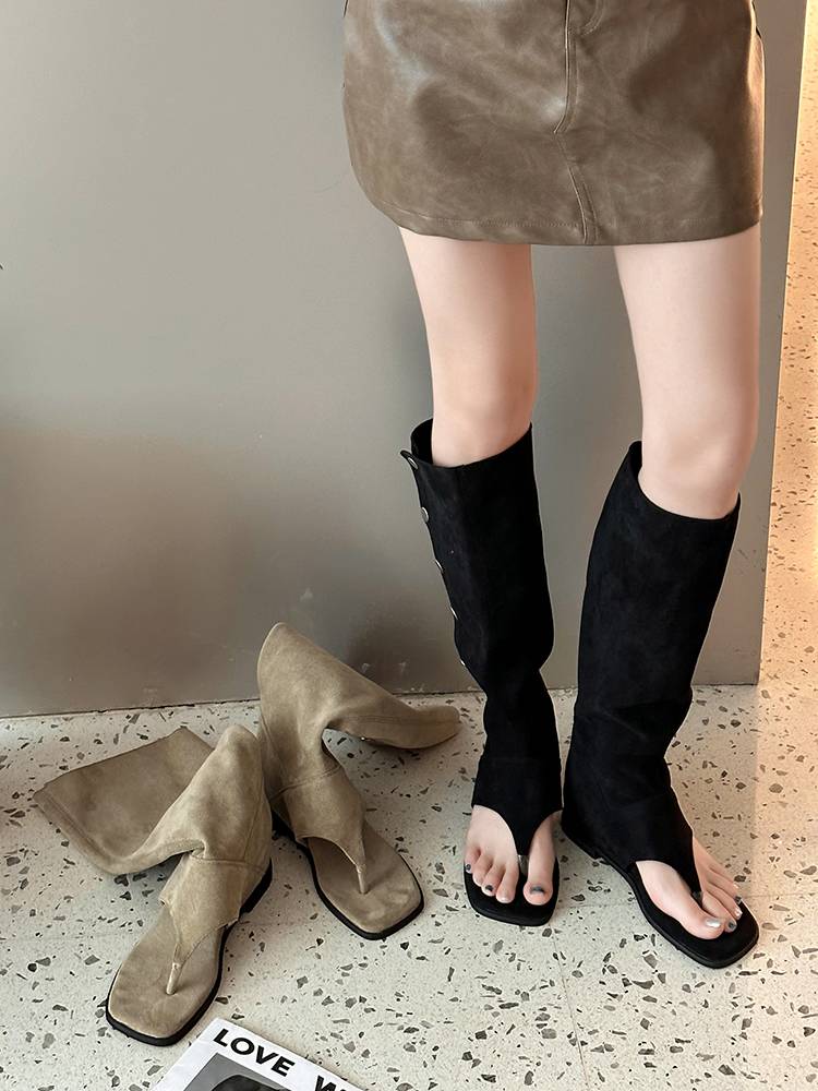 A new 2024 in a toe-toe boot