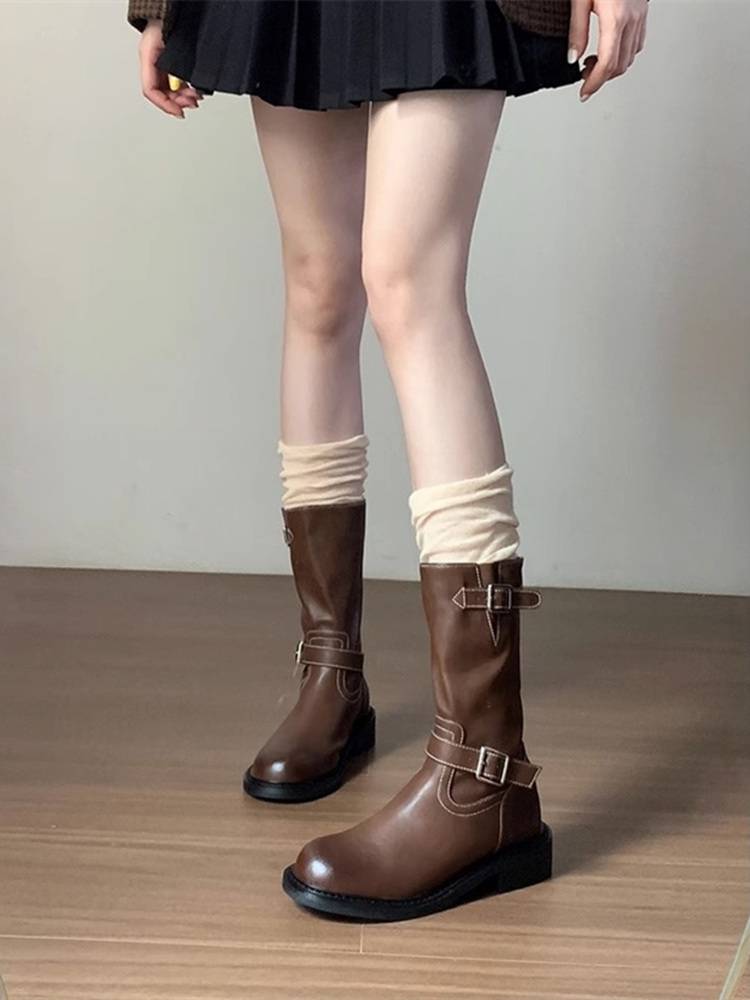 High standard! Old-fashioned with West Cowboy Boots and Brown Short Boots
