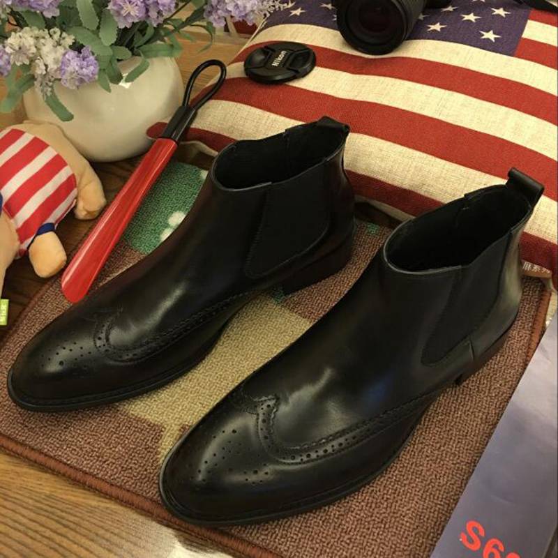 Autumn European Edition Carved Trend British men's boots high -top shoes men's pointed short boots fashion cowhide Martin boots