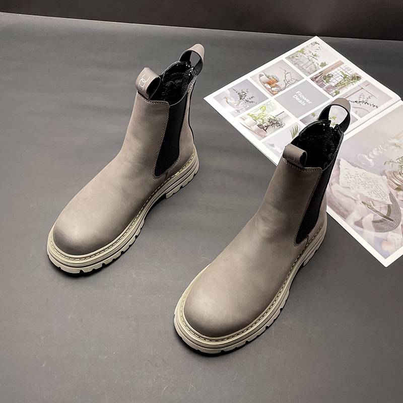 Martin's Boots New Springs helped the British to breathe through the big yellow boots