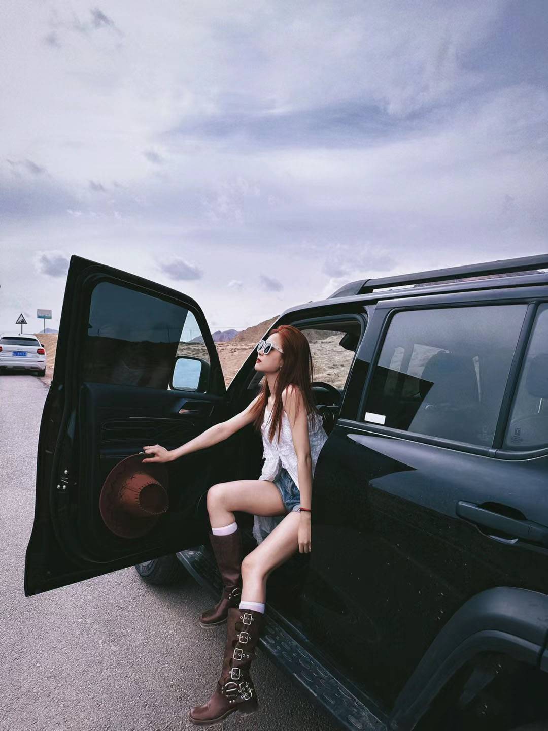 Xinjiang Grassland Sichuan West Travel Western denim boots wear retro knight boots desert riding brown locomotive boots
