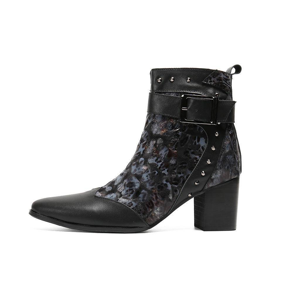 The Pelican Fashion Man's Skin Shores are seven centimeters tall and sharp-headed leather Chelsea boots Martin's boots