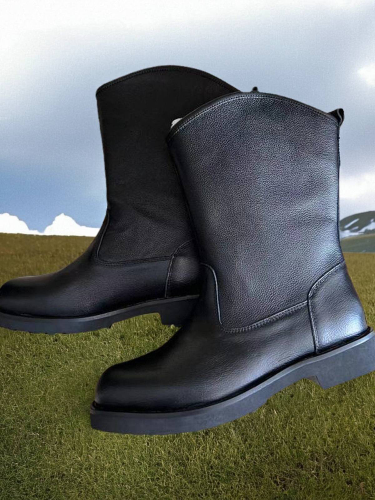Mongolia's new man with a single boot, Martin's boot, cowboy boots, cowboy boots