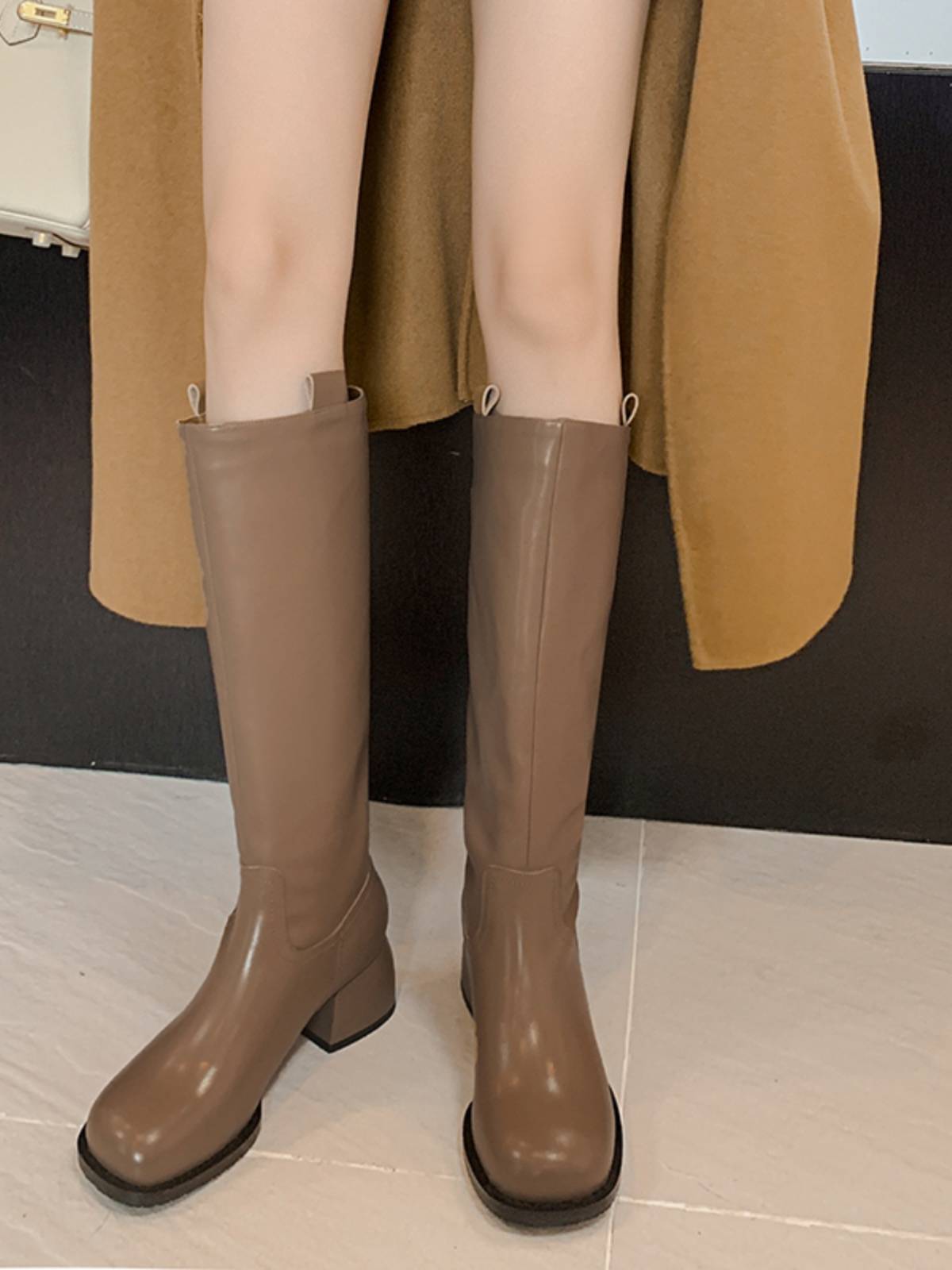 Leisure straight boots professional custom large bar round head high boots thick leg fat MM one pedal leather horse boots