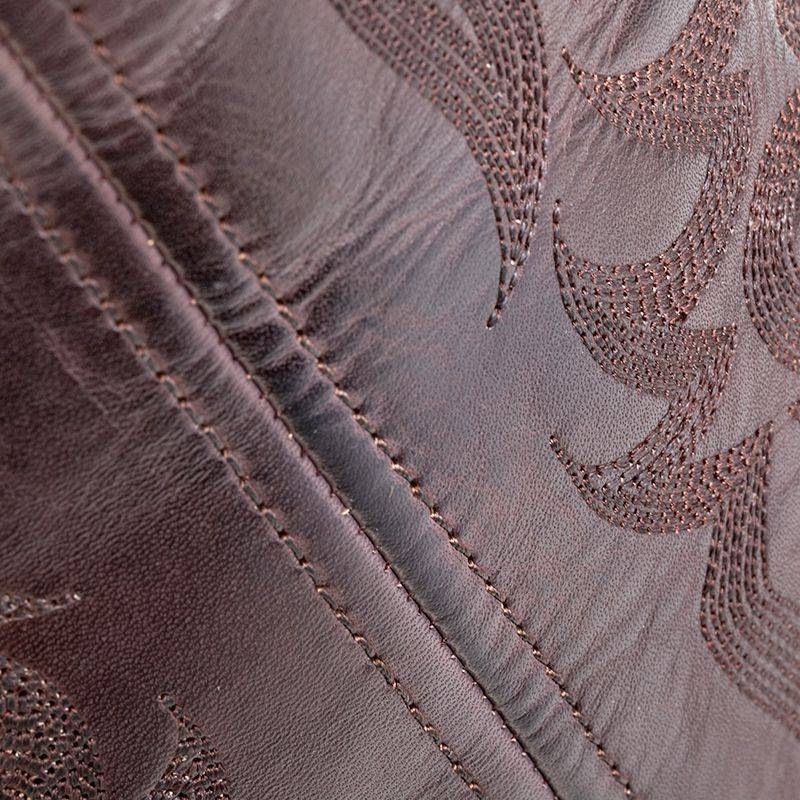 Dundee specializes in ox-skin horse boots for hand-made western cowboy boots, man and woman