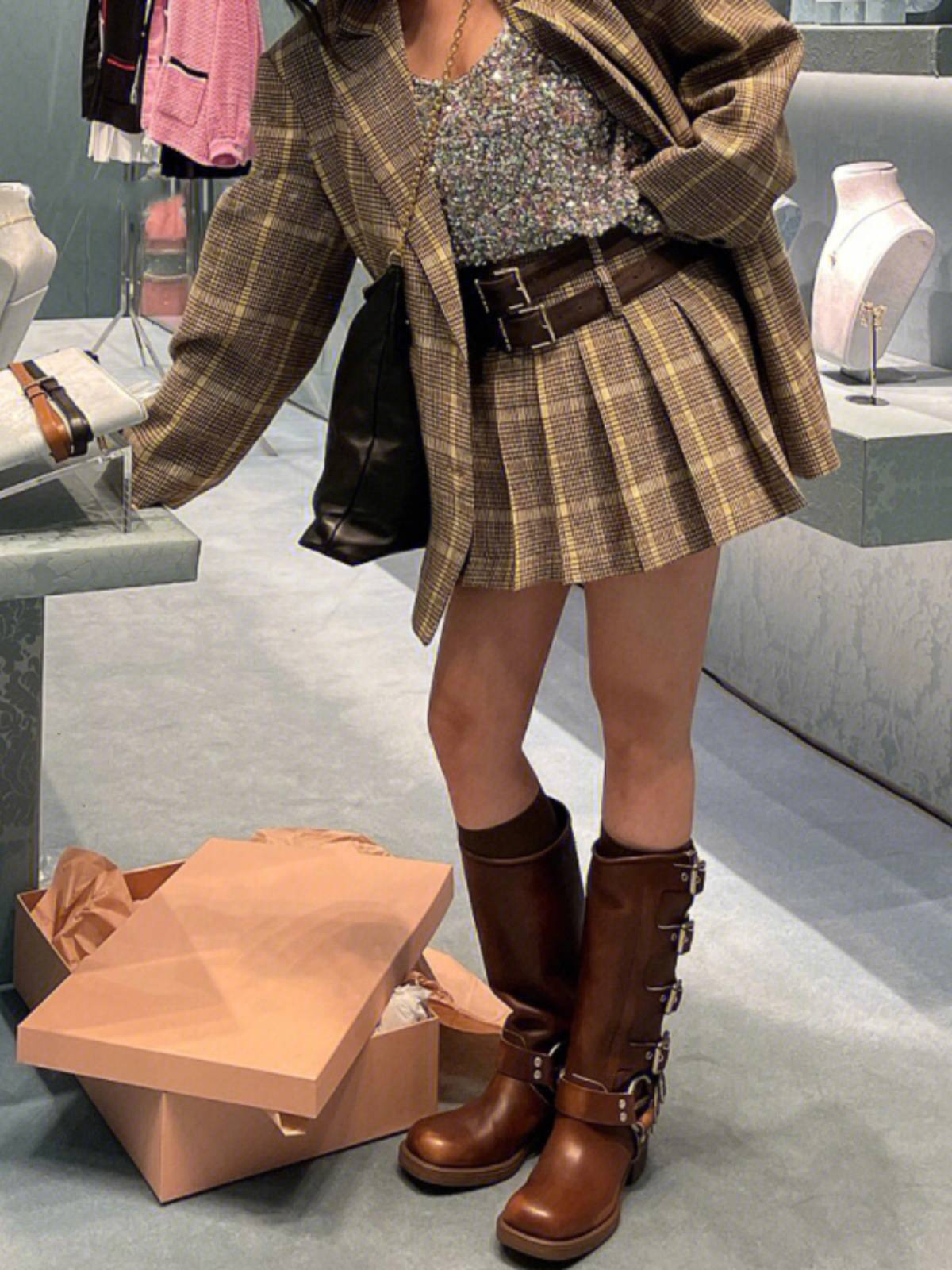 MIU*thick and Martin boots female leather retro but knee thick legs boots widened the large size western size 41-43