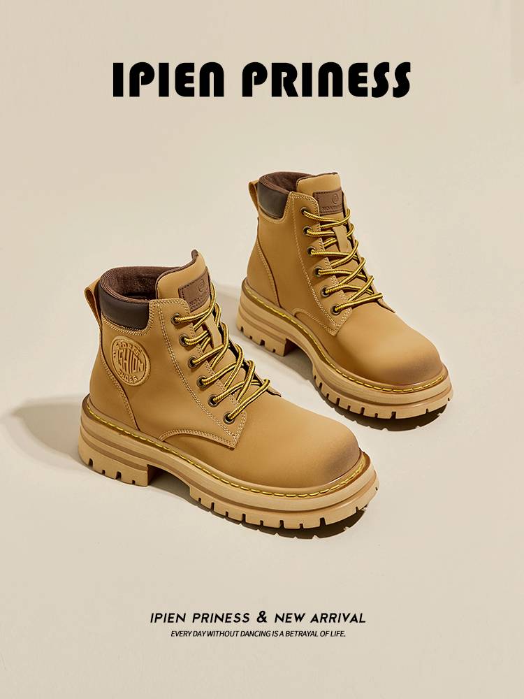 Inner increase Martin boots female 2024 new summer British wind rhubarb boots thick bottom small locomotive thin short boots