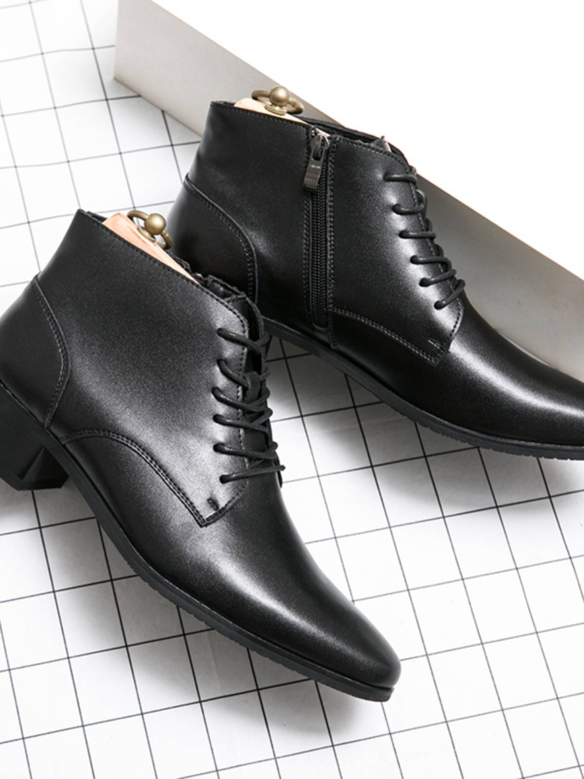 Templim Martin Boots Male Korean Version British Business Inside Business Adding High School Gang Gang high -heeled hairstyle leather shoes high -top leather boots