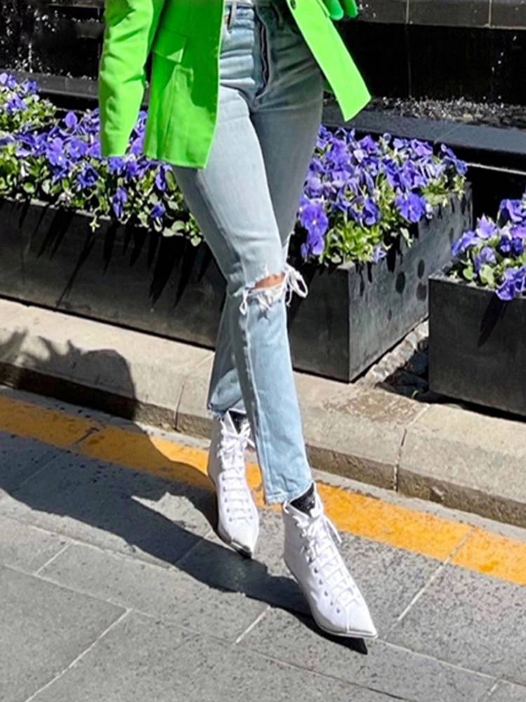 Fashion boots female 2023 new British style short boots casual versatile and pointed tie increase Martin boots