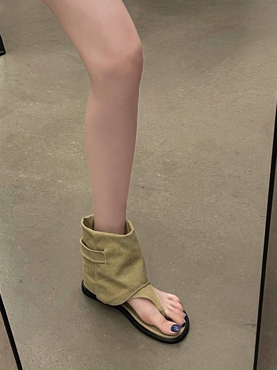 Ji Tian Da Dongxia's newly -toe human character short boots with buckle ins French loose sleeve short pants pants pumping cool boots female