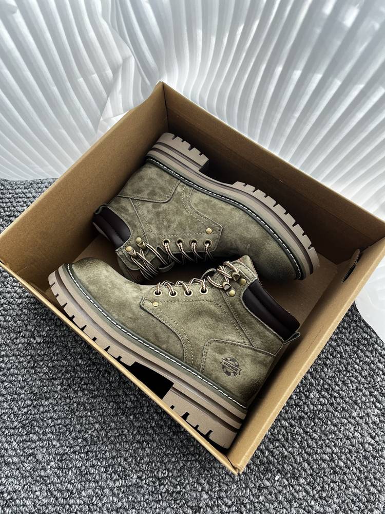 Inner increase Martin boots female 2024 new spring and summer dermis breathable retro mountaineering rhubarb boots thick bottom short boots female
