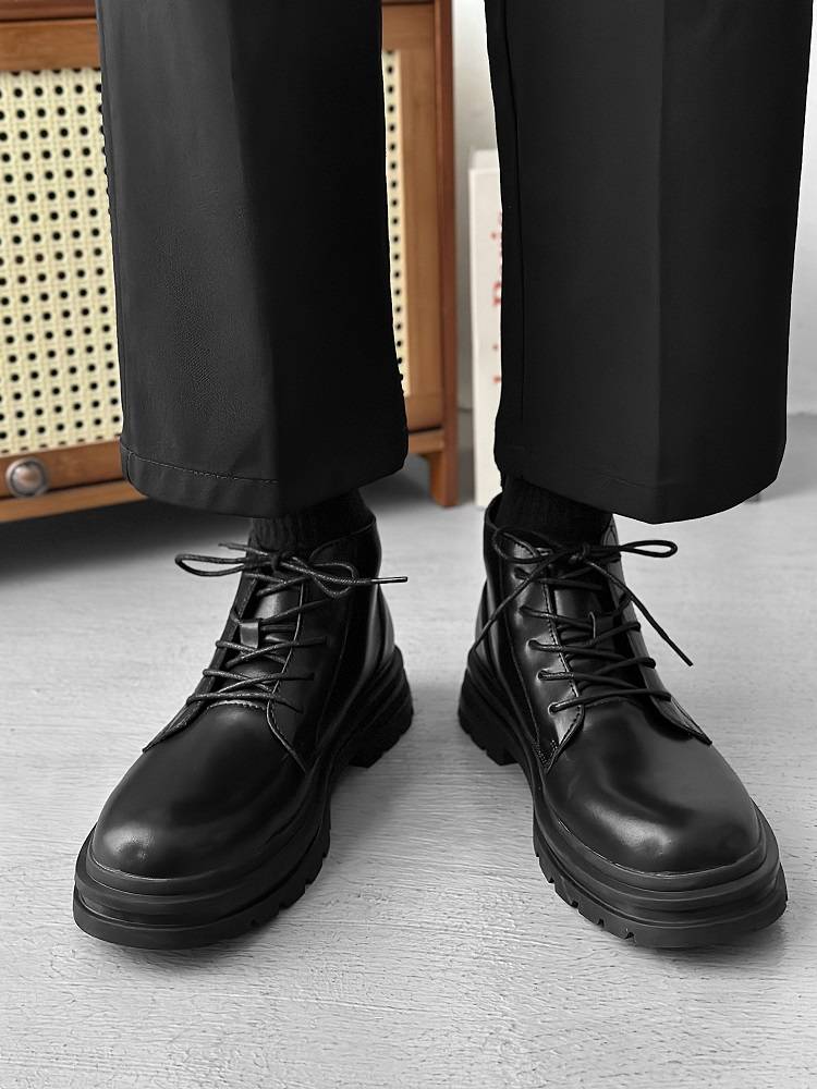Martin Boots Boy, a black-and-black-haired man with a good sense of business commuting