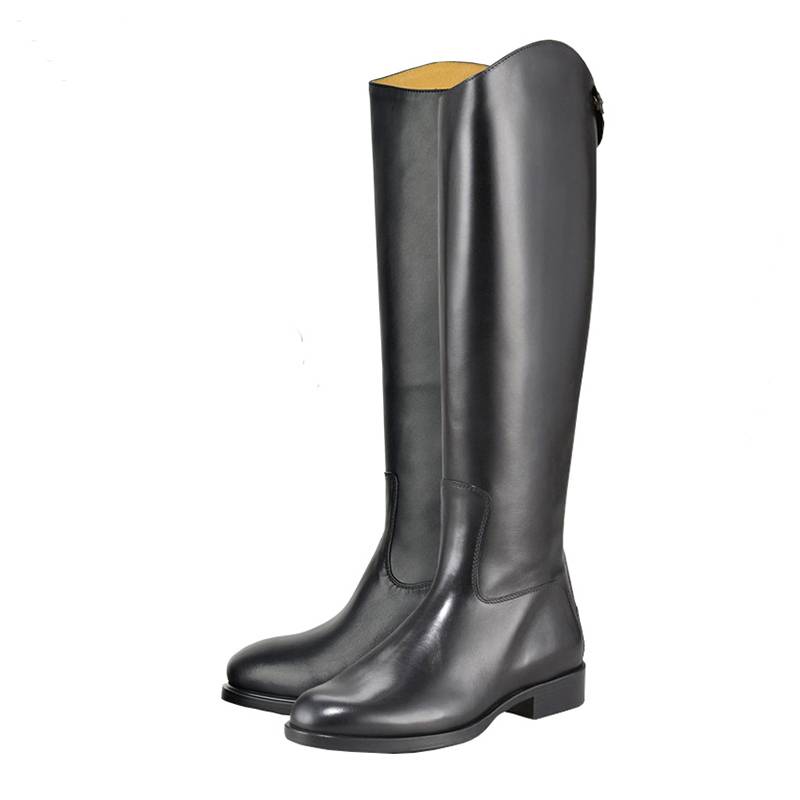 A horse ride with a good-quality head oxen-skin boots, a man and a woman with the same long boots, with the same boots, with real-skin boots