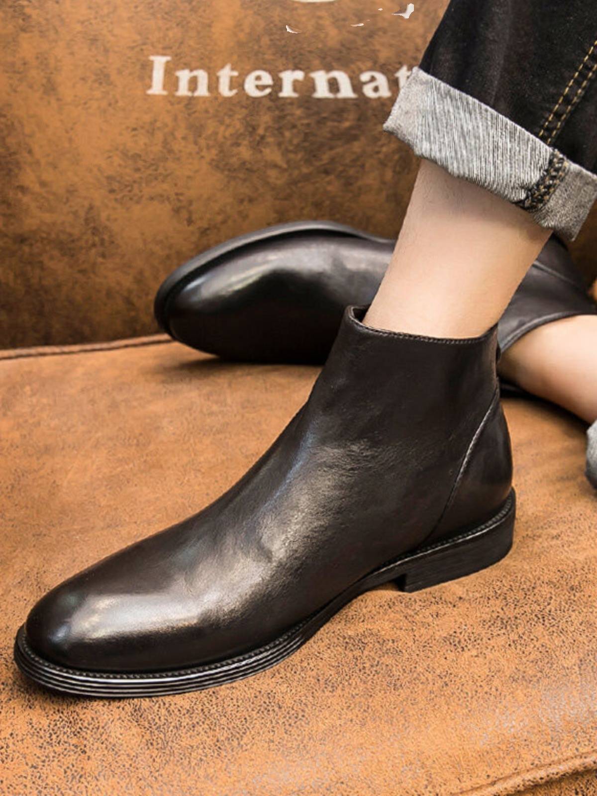 2022 autumn and winter men's boots customized small size men's shoes 35 36 37 big size Martin boots 46 47 48 49 50 leather