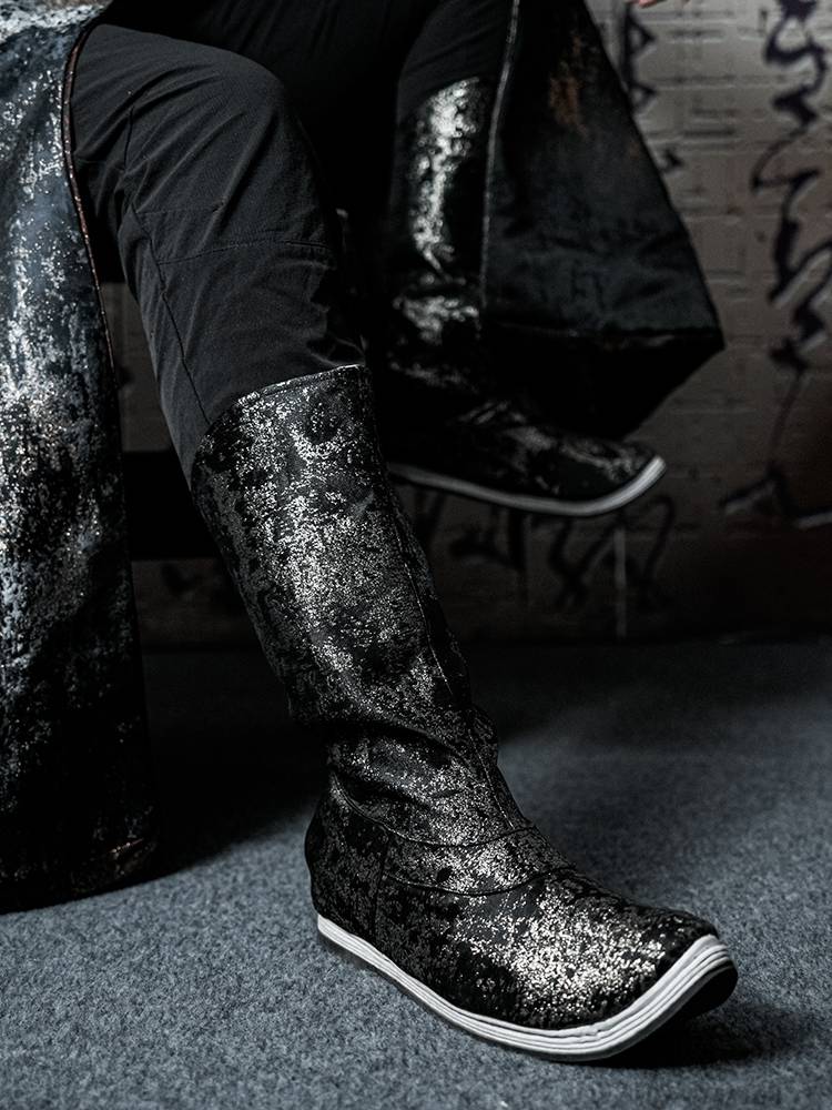 Spring Golden Soap Boot Embroidery Qingfeng Hanfu Shoes Ming System Thousand -layer Costume Shoes Men and Women Internal Growth Turlus Armor