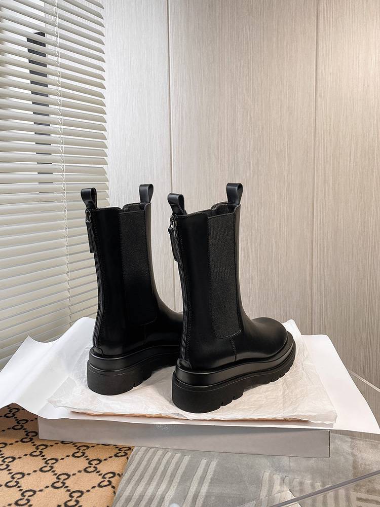 Female Martin Boots Women's British Wind Mona Same Boots Thick Boot Smoke Boots Inner increase Chelsea Short Boots