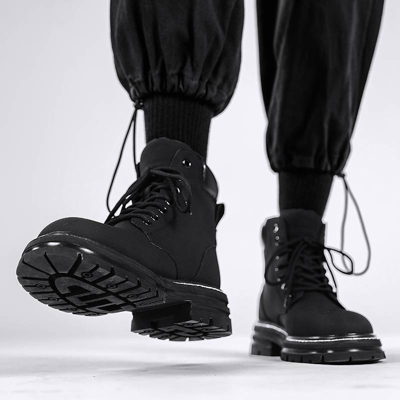 Spring and summer in the spring and summer Martin boots men's high -ranking American retro locomotive soft leather boots combat high -end sensory leather shoes