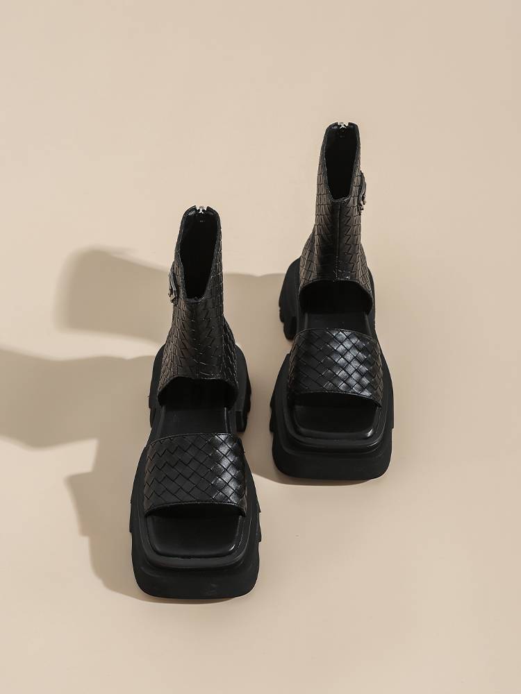 Pine cake thick bottom open -toe short tube hollow Martin boots women's model 2024 new woven Roman sandals children