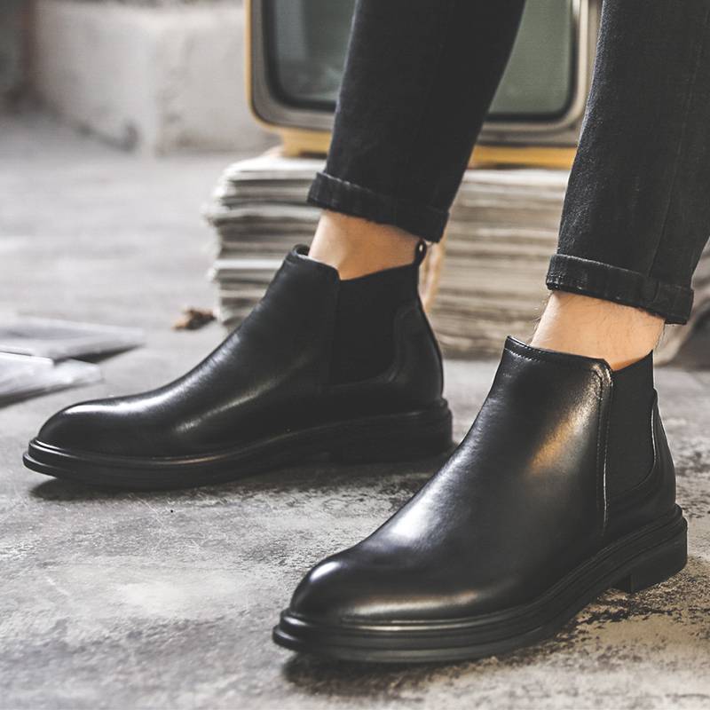 Martin Boots, Young-Lang, Short-Skined Boots, Queens, and Chelsea Shoes
