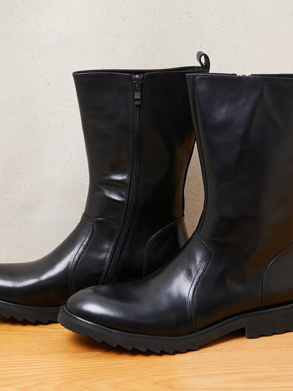 Middle Martin Boots Male Gao Gang Spring and Autumn Skin Skin Skin Boots Winter Mongolian Tibetan Tibetan boots men's boots