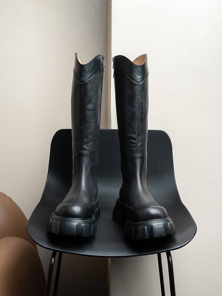 The head layer soft leather men's boots 6cm increased loose cake thick bottom high -bottomed high boots men's long pipe Martin boots tide