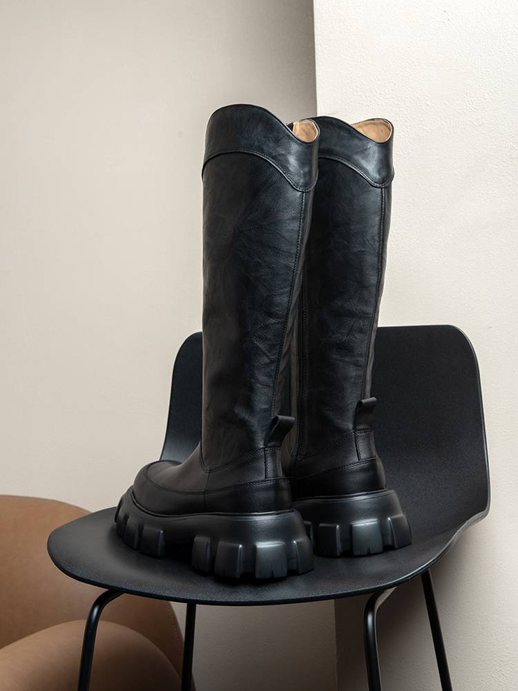 The head layer soft leather men's boots 6cm increased loose cake thick bottom high -bottomed high boots men's long pipe Martin boots tide