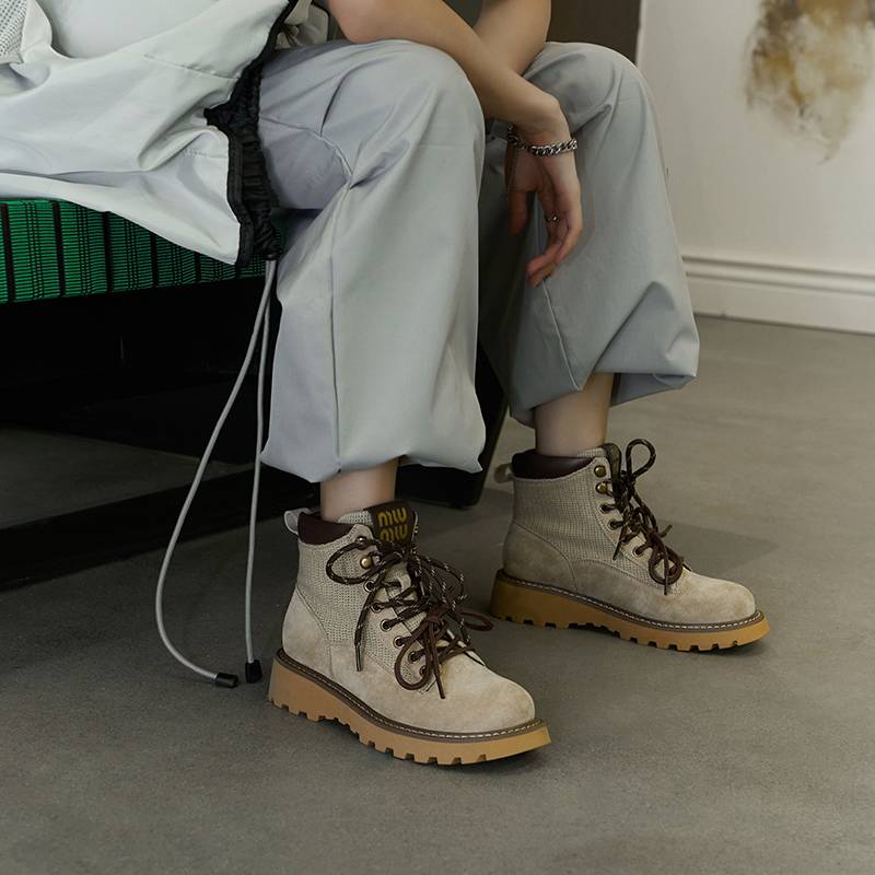 miu-shoes. get on