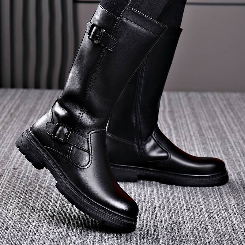 The new leather Martin boots men's high horse boots men's winter plus velvet leather boots men's high -top zipper boots