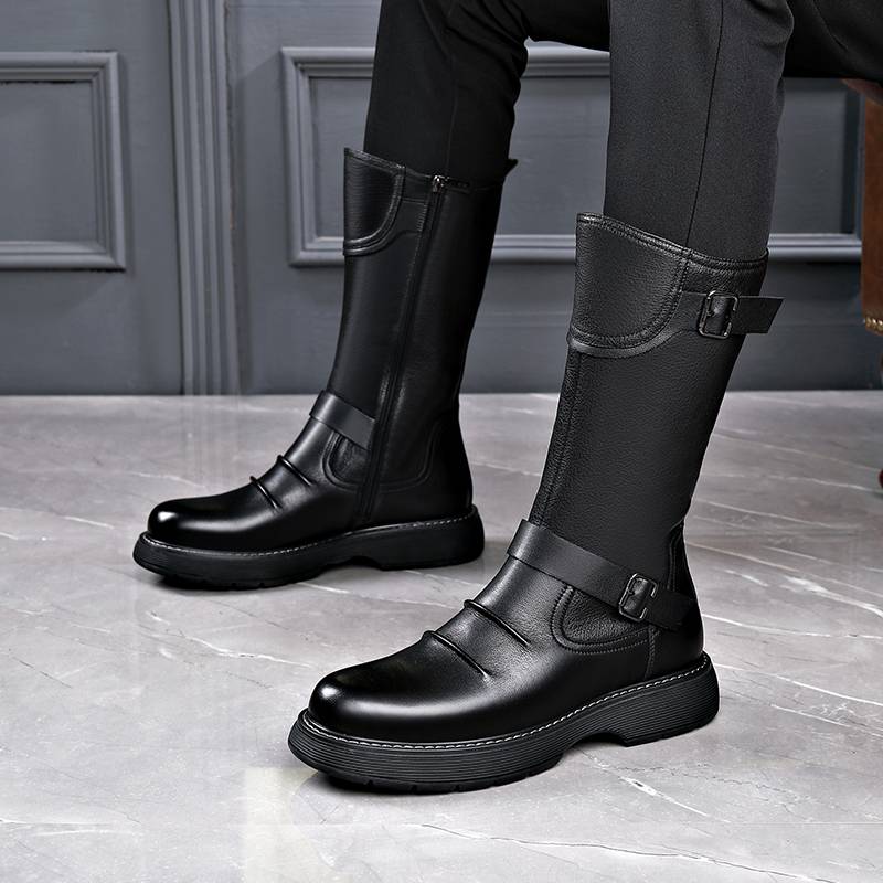 The dragonflies, with the Fuch Chelsea Boots and the Knights' Boots
