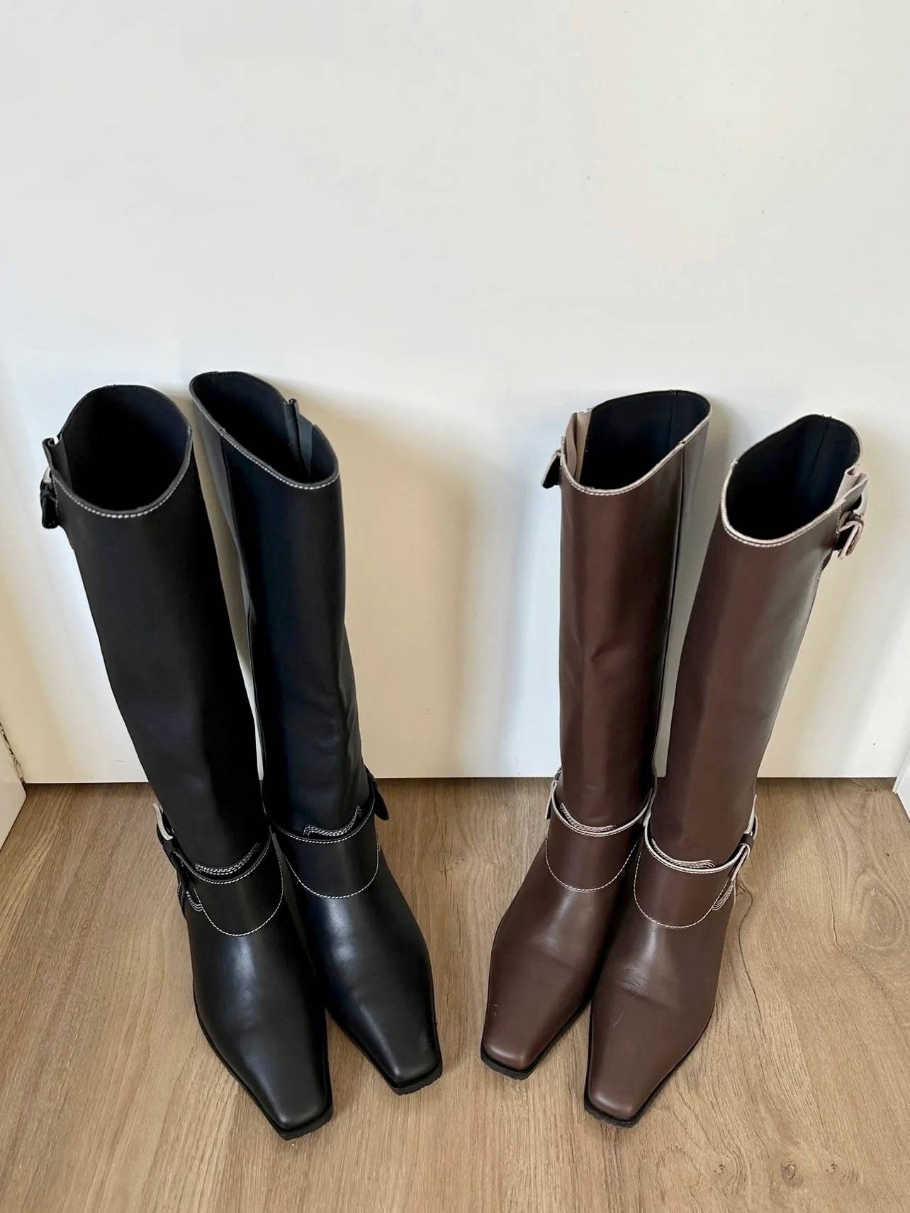 Niche design belt buckle Martin boots 2024 summer new square head short boots are thin, low heel retro leather boots