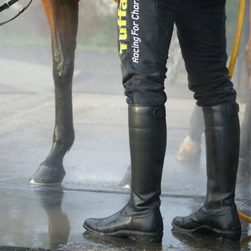 The British Tuffa races the morning boots and imports the morning boots