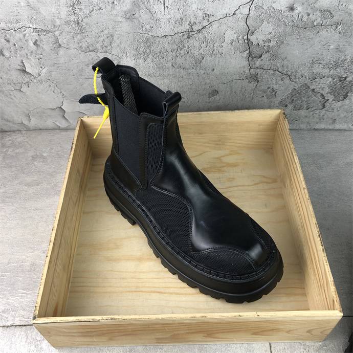 Black (common version)