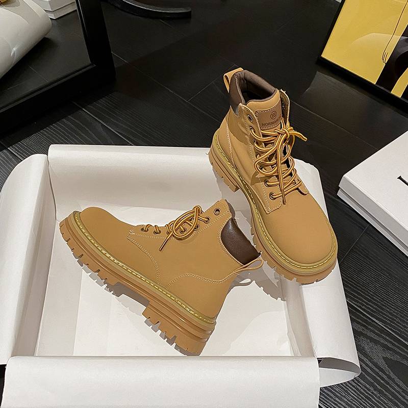 Challenge six hundred and seven hundred! Skinny Martin boots