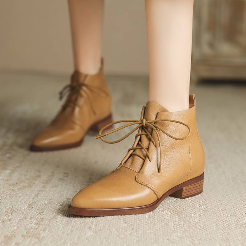 [[] Korean small ankle boots increase the leather short boots in the flat bottom, the female yellow soft leather boots with pointed Martin boots