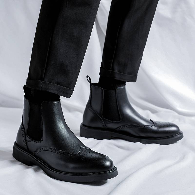 Chelsea boots men's leather leather wind -gang high -top pointed scoop shoes Inside high school help Martin boots