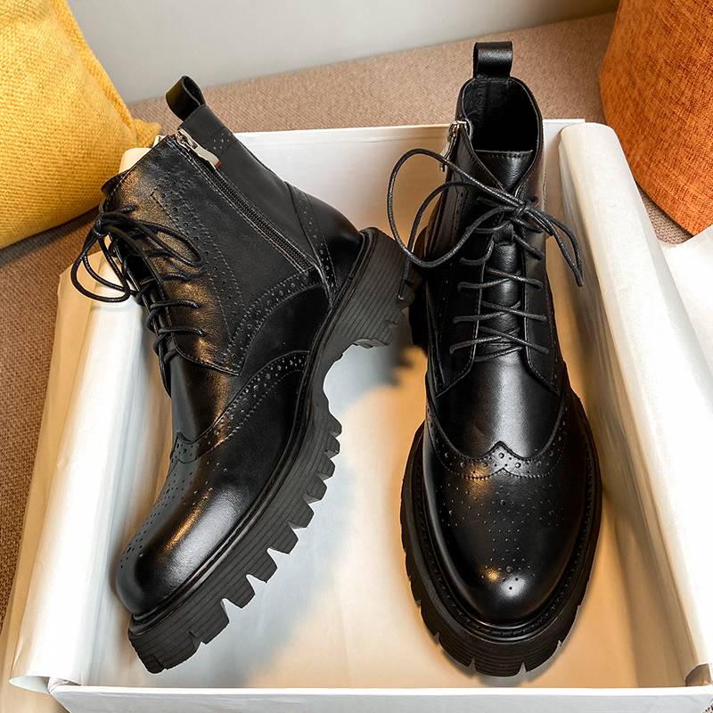 Martin Boots, the new British man, with a long, thick, soft-skin-skin-brock-brock-truck-truck