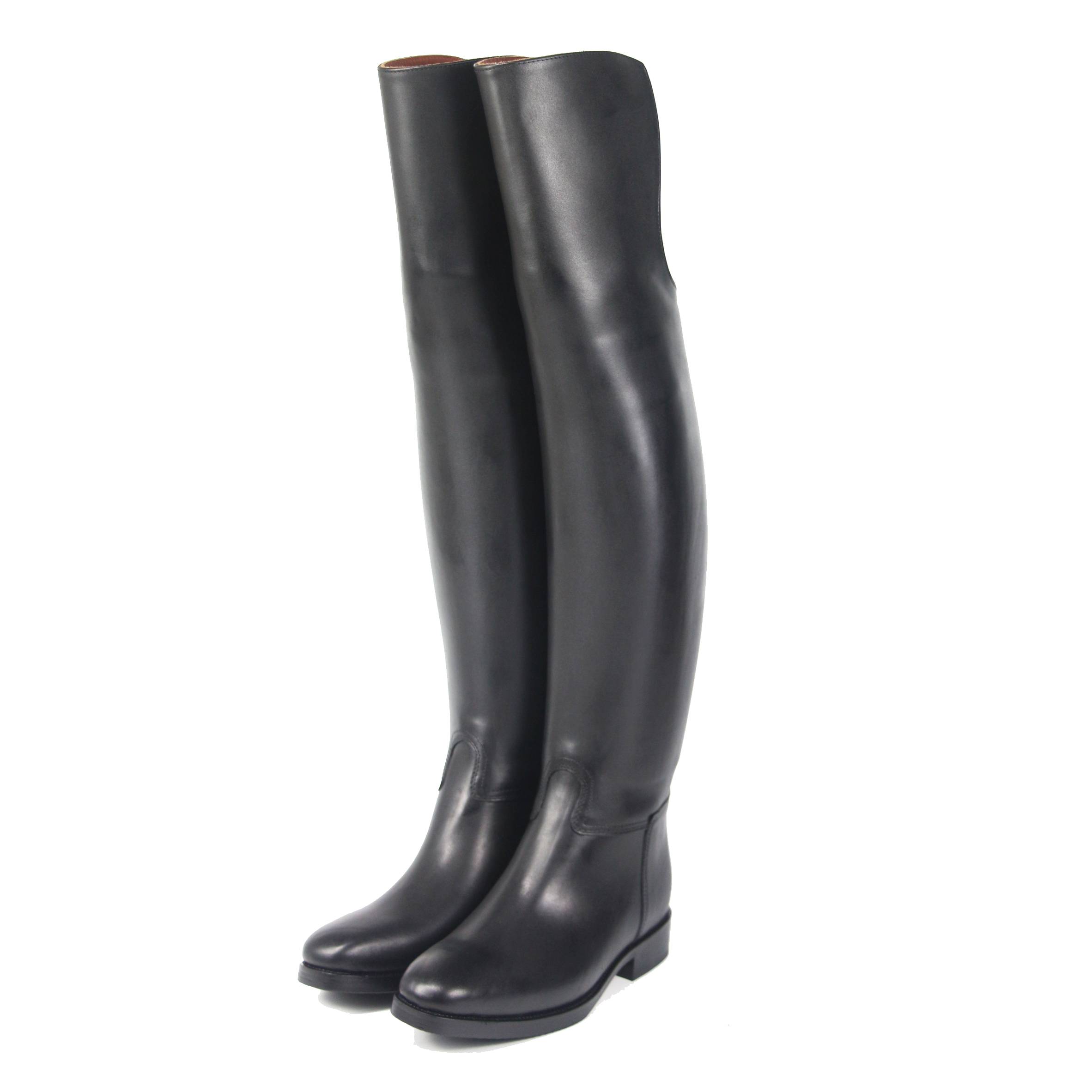 The horse's boots past the knee and boots, and the horse's boots and boots, and the horse's boots and all-cow's skin