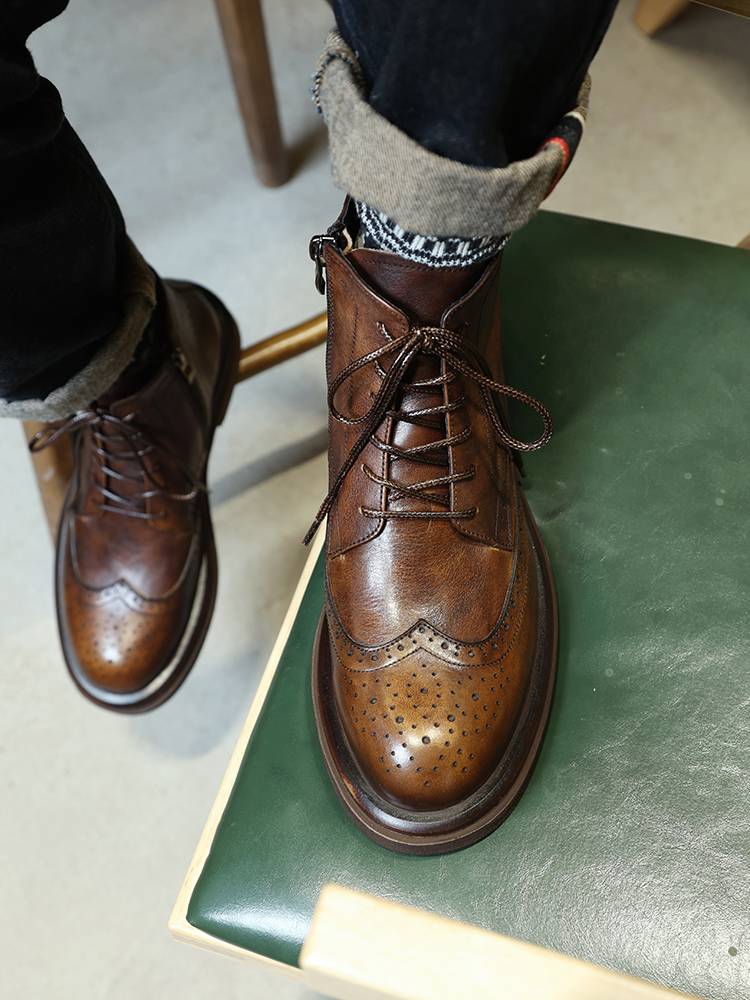 Razor British British carved trendy leather Martin boots breathable soft bottom plus velvet high -top casual leather shoes