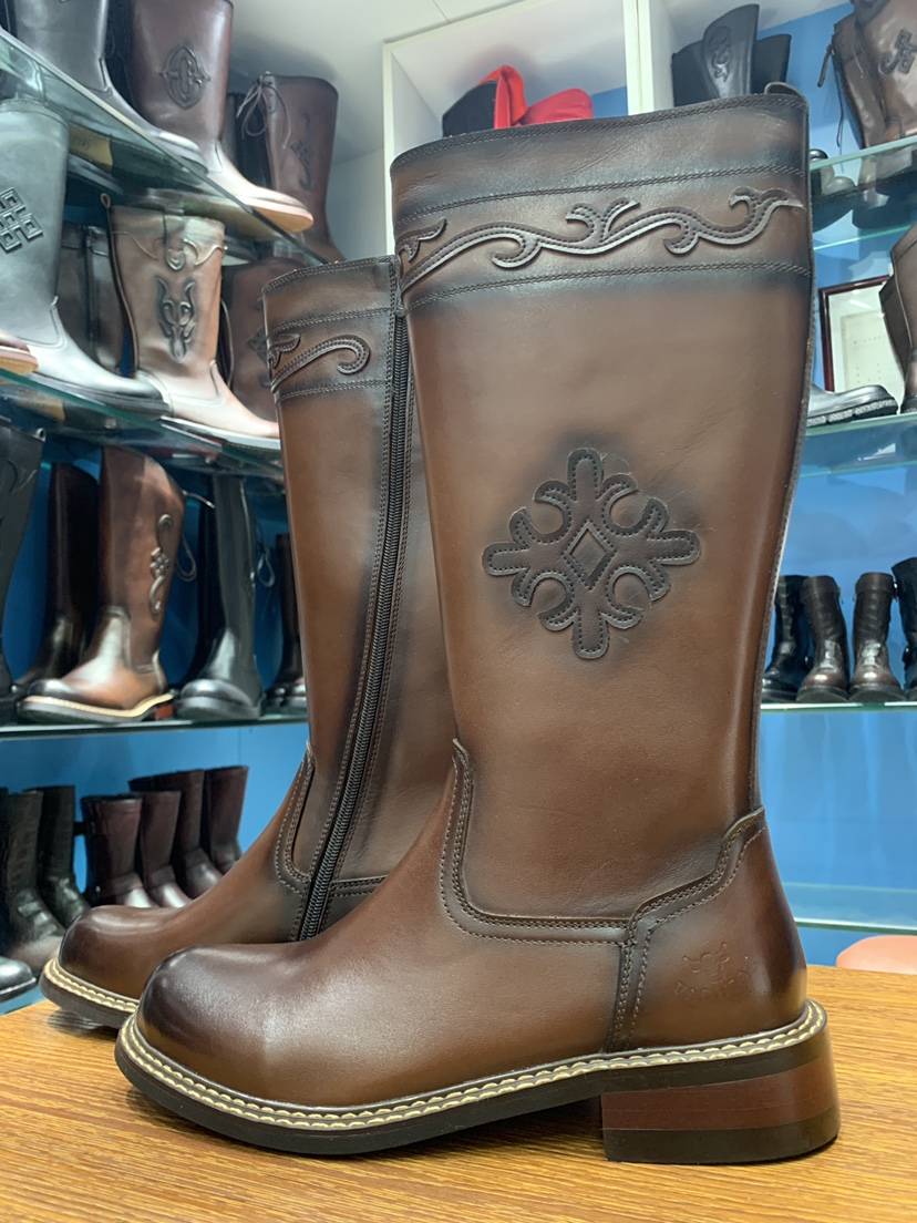 Men's leather horse boots ethnic style versatile high -end popular latest boots four seasons