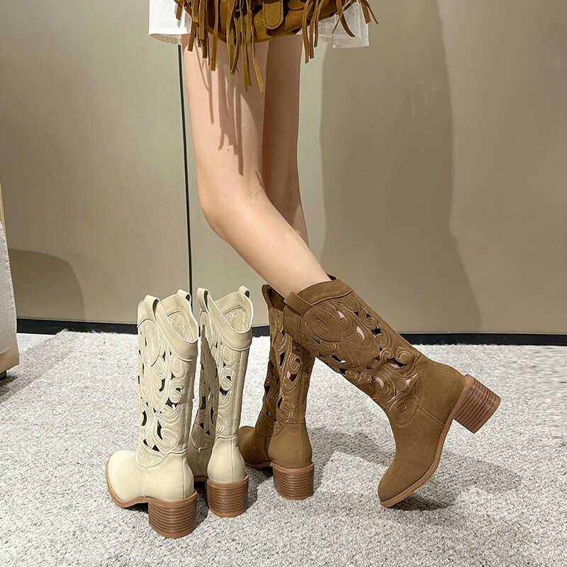 "Flower on the other side" ethnic style hollow Martin boots female 2024 new pointed thick heel middle tube western denim boots