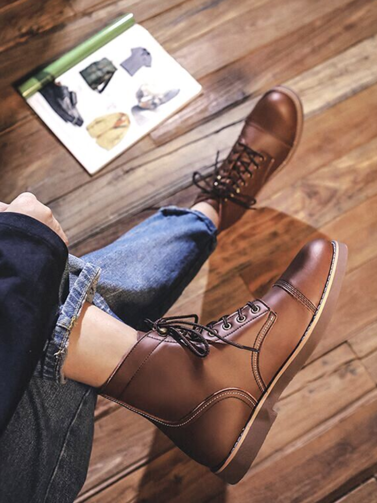 Amelioration Martin Bootsman with 8111 real boots