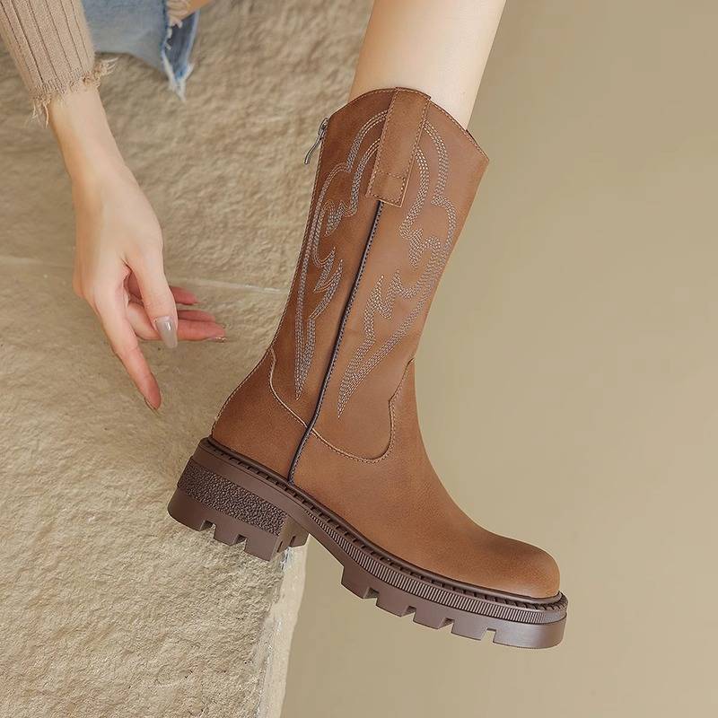 Retro embroidery V mouth Martin boots female summer black thick heel net red desert boots short boots in western denim boys in western denim women