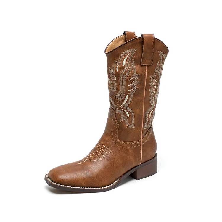 Short boots women's spring and autumn single boots female thick heels of western denim boots 2023 embroidered retro mid -tube square Martin boots