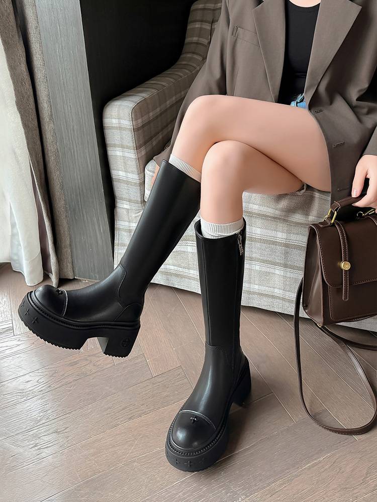 Cross Flower thick Martin boots female 2024 autumn and winter new Yang Yuzhuang Yang Yuzhuo the same wild horse boots rhubarb boots motorcycle boots