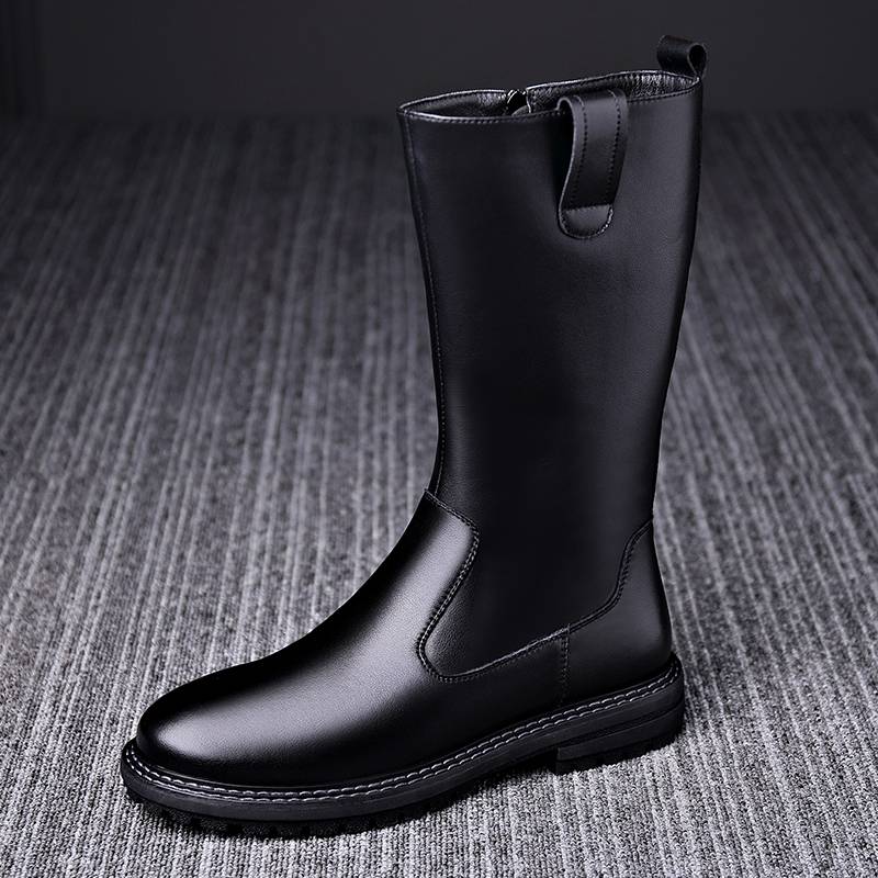 Knight's boots are warmed up and Martin's boots are long-skinned in winter